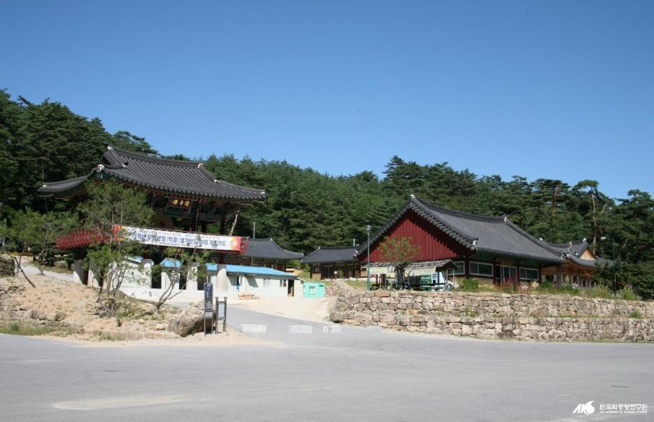 Вилла Moon On The Cloud Yeongwol Экстерьер фото