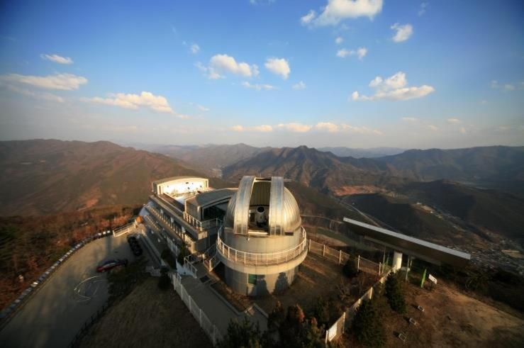 Вилла Moon On The Cloud Yeongwol Экстерьер фото